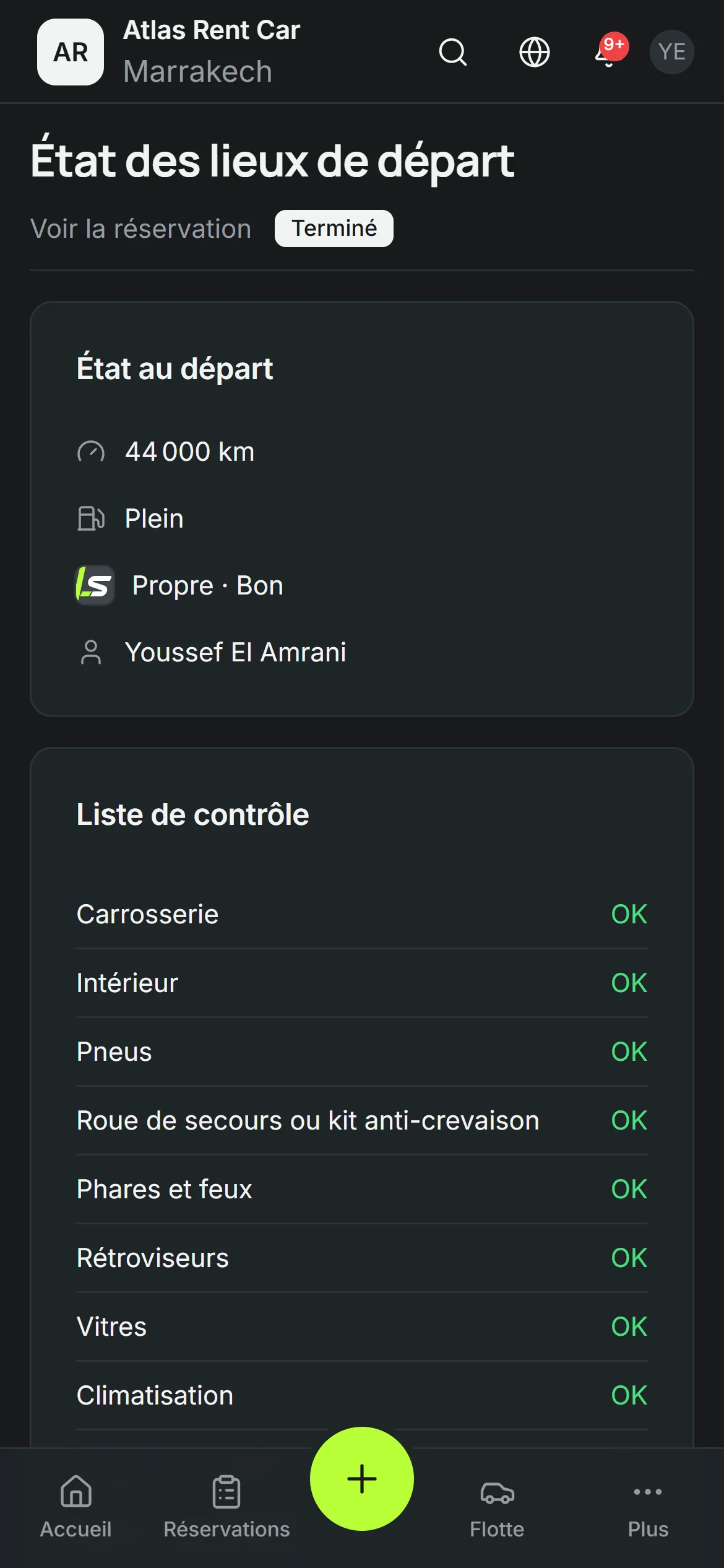 État des lieux sur téléphone (kilométrage, carburant) et fiche du véhicule